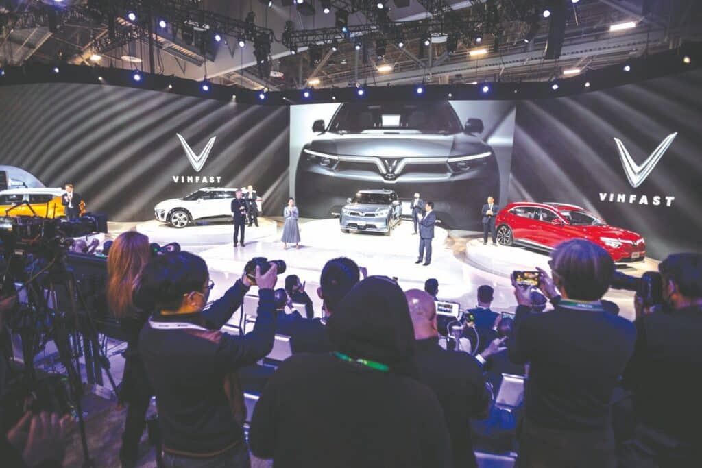 Tổ chức sự kiện ra mắt xe thương hiệu Việt Vinfast
