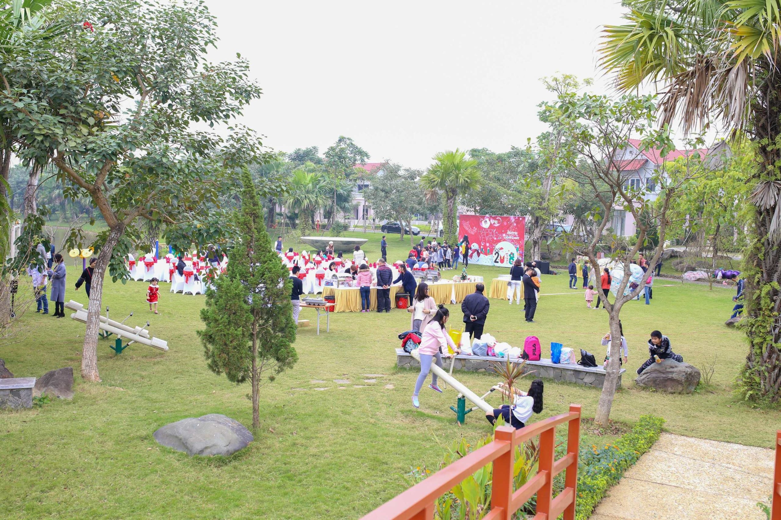 tổ chức team building giá rẻ