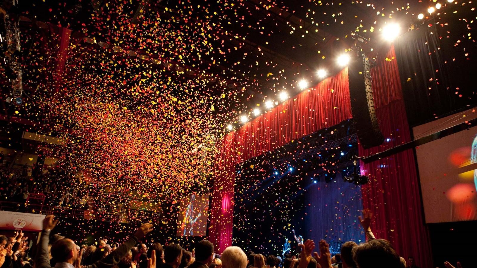 Sân khấu sự kiện chuyên nghiệp