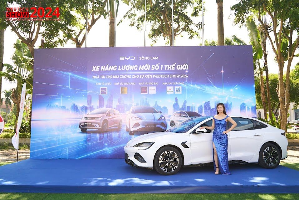 Triển lãm thiết kế Công nghệ ngành cưới và sự kiện