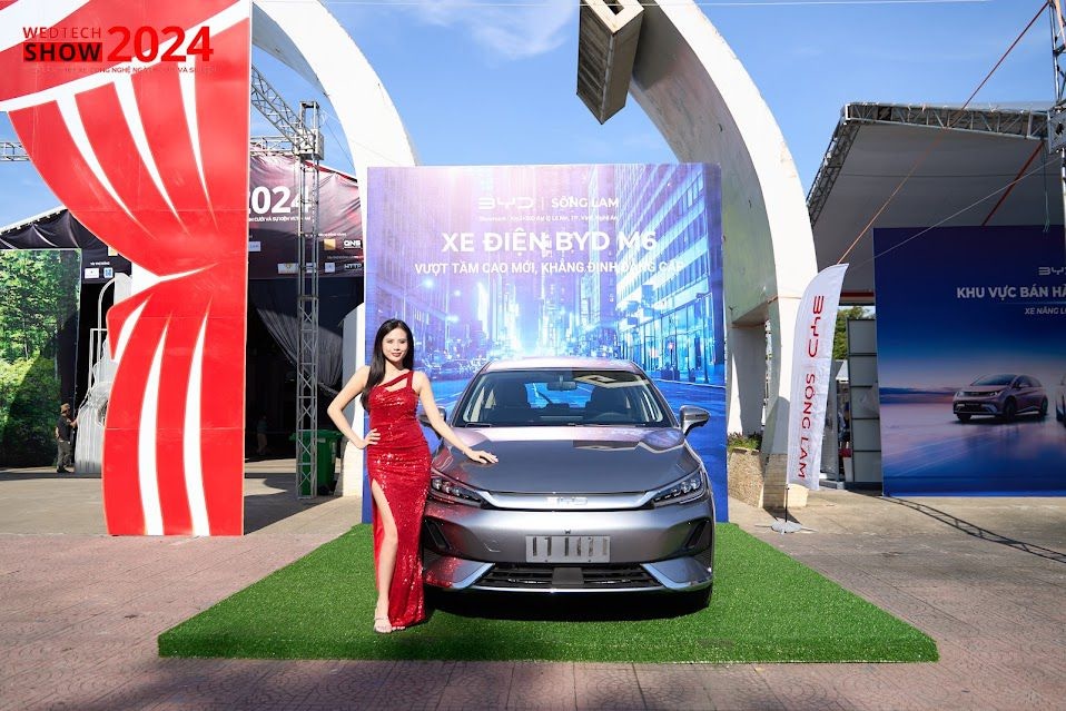 Triển lãm thiết kế Công nghệ ngành cưới và sự kiện