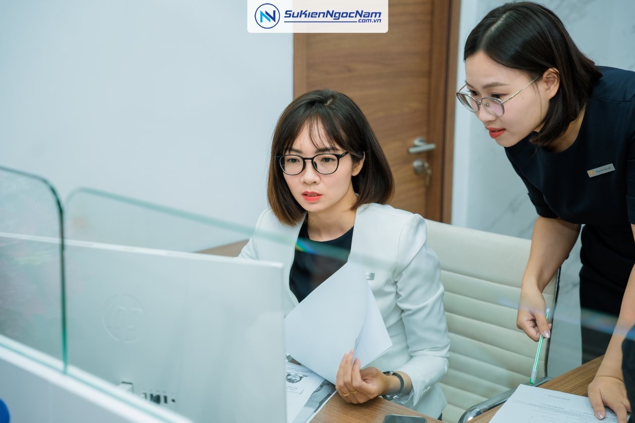 Tổ chức sự kiện khai trương dịch vụ ngoại hối